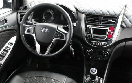 Hyundai Solaris II рестайлинг, 2014 год, 920 000 рублей, 16 фотография