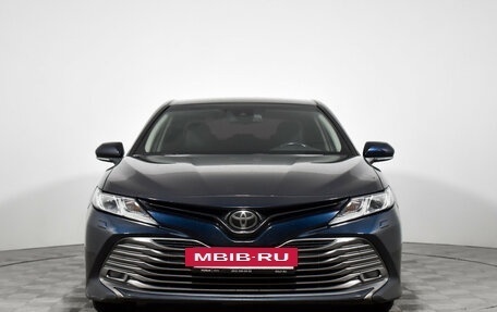Toyota Camry, 2018 год, 2 690 000 рублей, 2 фотография