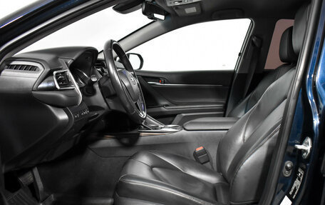 Toyota Camry, 2018 год, 2 690 000 рублей, 12 фотография