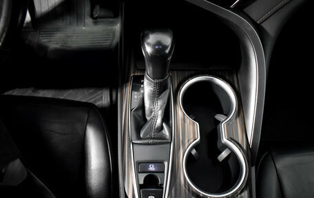 Toyota Camry, 2018 год, 2 690 000 рублей, 10 фотография