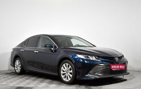 Toyota Camry, 2018 год, 2 690 000 рублей, 3 фотография