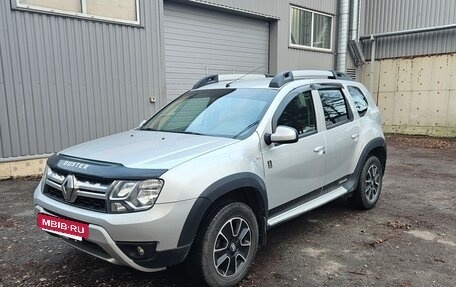 Renault Duster I рестайлинг, 2017 год, 1 200 000 рублей, 2 фотография