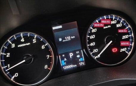 Mitsubishi Outlander III рестайлинг 3, 2019 год, 2 450 000 рублей, 8 фотография