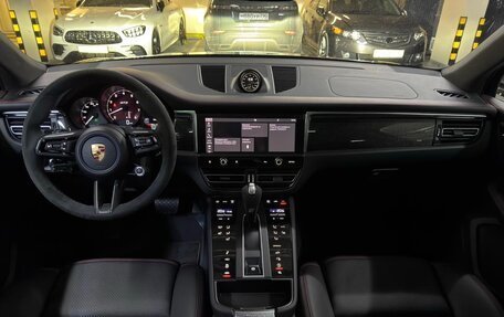 Porsche Macan I рестайлинг, 2025 год, 14 800 000 рублей, 22 фотография