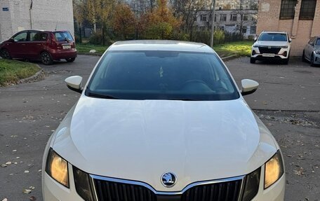 Skoda Octavia, 2018 год, 1 800 000 рублей, 2 фотография