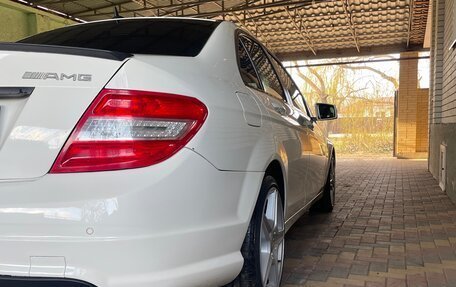 Mercedes-Benz C-Класс, 2008 год, 1 100 000 рублей, 8 фотография
