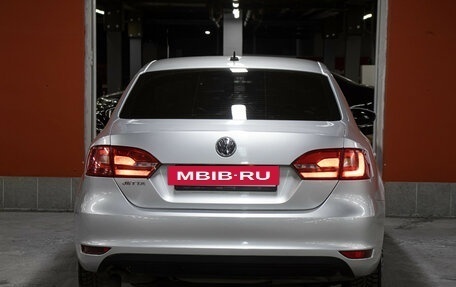 Volkswagen Jetta VI, 2013 год, 898 000 рублей, 6 фотография