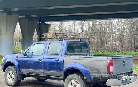 Nissan NP300, 2010 год, 650 000 рублей, 5 фотография