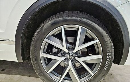 Volkswagen Touareg III, 2023 год, 5 900 000 рублей, 7 фотография