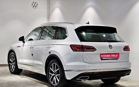 Volkswagen Touareg III, 2023 год, 5 900 000 рублей, 2 фотография