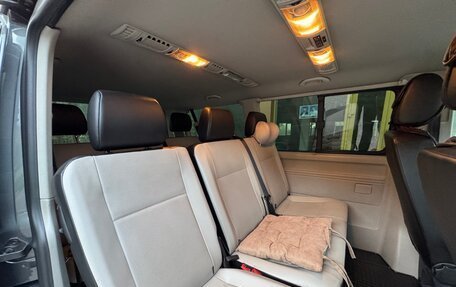 Volkswagen Caravelle T6 рестайлинг, 2016 год, 3 100 000 рублей, 14 фотография