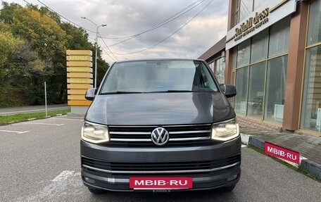 Volkswagen Caravelle T6 рестайлинг, 2016 год, 3 100 000 рублей, 3 фотография
