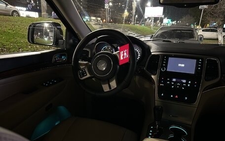 Jeep Grand Cherokee, 2012 год, 1 590 000 рублей, 23 фотография