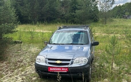 Chevrolet Niva I рестайлинг, 2010 год, 400 000 рублей, 8 фотография