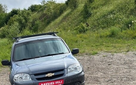 Chevrolet Niva I рестайлинг, 2010 год, 400 000 рублей, 12 фотография