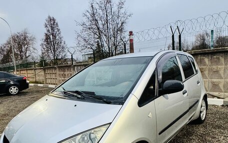 Mitsubishi Colt VI рестайлинг, 2005 год, 300 000 рублей, 4 фотография