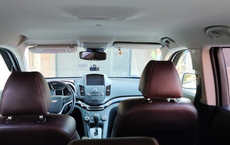 Chevrolet Orlando I, 2017 год, 1 720 000 рублей, 5 фотография