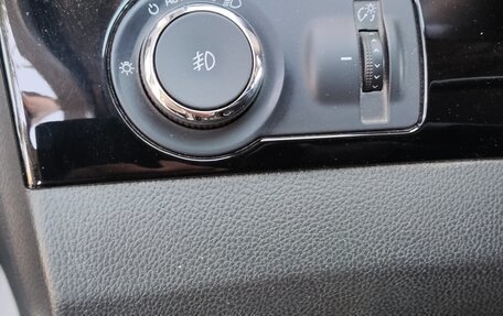 Chevrolet Orlando I, 2017 год, 1 720 000 рублей, 7 фотография