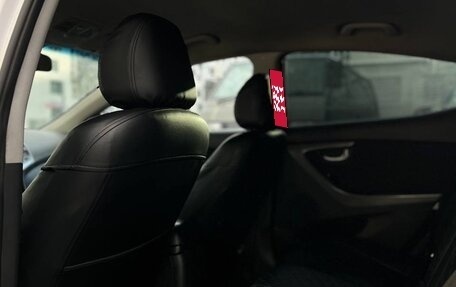 Hyundai Elantra V, 2015 год, 900 000 рублей, 7 фотография