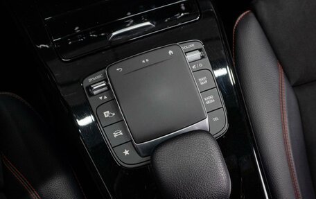 Mercedes-Benz A-Класс, 2020 год, 2 599 000 рублей, 22 фотография