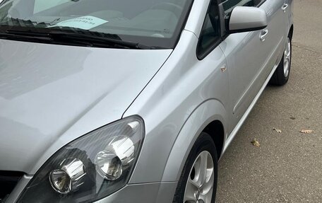 Opel Zafira B, 2012 год, 970 000 рублей, 3 фотография