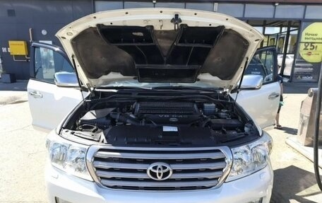 Toyota Land Cruiser 200, 2007 год, 2 800 000 рублей, 4 фотография