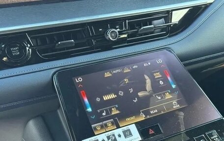 Infiniti QX80, 2025 год, 13 100 000 рублей, 10 фотография