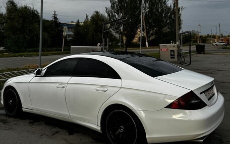 Mercedes-Benz CLS, 2004 год, 730 000 рублей, 2 фотография
