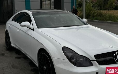 Mercedes-Benz CLS, 2004 год, 730 000 рублей, 4 фотография