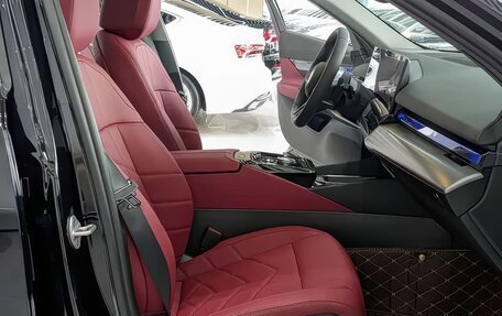 BMW 5 серия, 2025 год, 7 240 000 рублей, 14 фотография