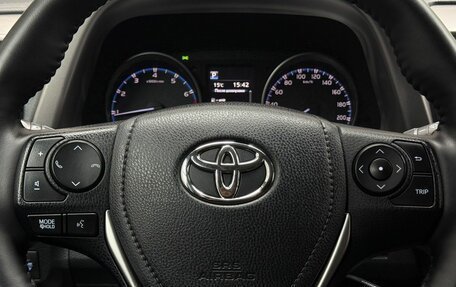 Toyota RAV4, 2018 год, 2 389 000 рублей, 11 фотография