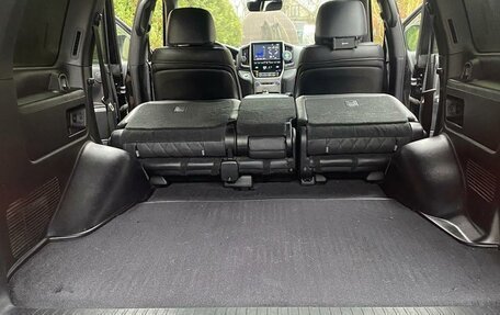 Toyota Land Cruiser 200, 2018 год, 6 990 000 рублей, 6 фотография