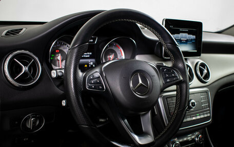 Mercedes-Benz GLA, 2016 год, 2 660 000 рублей, 15 фотография