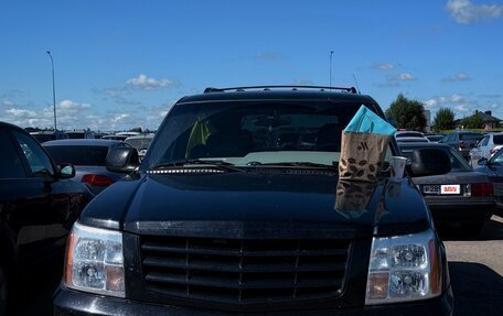 Cadillac Escalade II, 2002 год, 1 250 000 рублей, 2 фотография