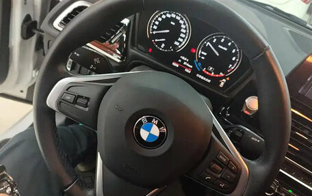 BMW 1 серия, 2022 год, 1 550 000 рублей, 6 фотография