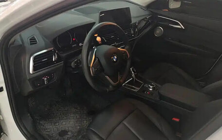 BMW 1 серия, 2022 год, 1 550 000 рублей, 5 фотография