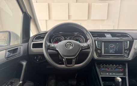 Volkswagen Touran III, 2021 год, 1 900 190 рублей, 16 фотография