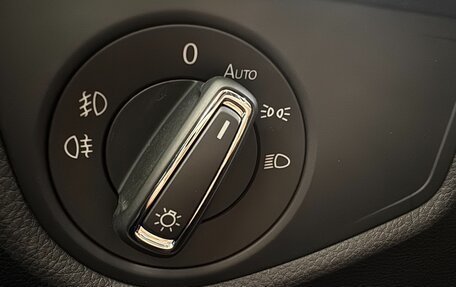 Volkswagen Touran III, 2021 год, 1 900 190 рублей, 11 фотография