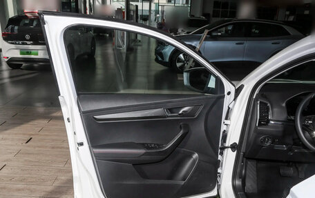 Skoda Karoq I, 2025 год, 2 103 000 рублей, 13 фотография