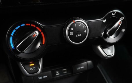 KIA Rio IV, 2020 год, 1 299 000 рублей, 16 фотография