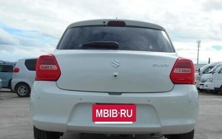 Suzuki Swift V, 2023 год, 1 000 000 рублей, 5 фотография