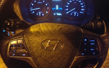 Hyundai Solaris II рестайлинг, 2021 год, 1 400 000 рублей, 4 фотография