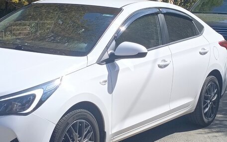 Hyundai Solaris II рестайлинг, 2021 год, 1 400 000 рублей, 13 фотография