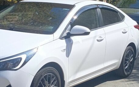 Hyundai Solaris II рестайлинг, 2021 год, 1 400 000 рублей, 11 фотография