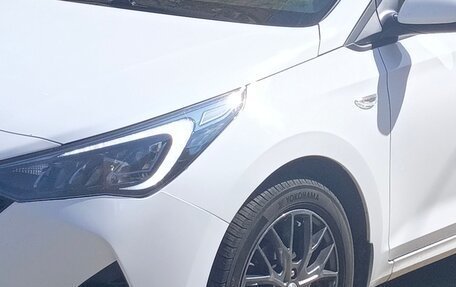 Hyundai Solaris II рестайлинг, 2021 год, 1 400 000 рублей, 14 фотография