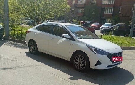 Hyundai Solaris II рестайлинг, 2021 год, 1 400 000 рублей, 20 фотография