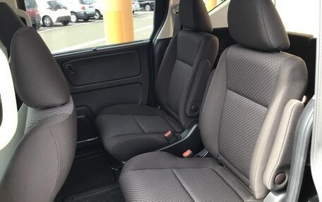 Honda Freed II, 2021 год, 1 200 000 рублей, 10 фотография