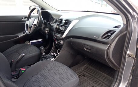 Hyundai Solaris II рестайлинг, 2014 год, 770 000 рублей, 16 фотография