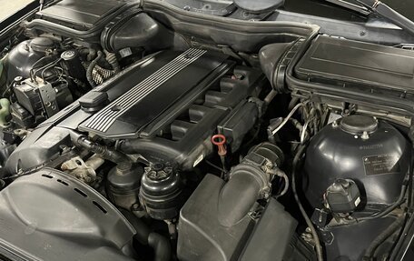 BMW 5 серия, 2001 год, 900 000 рублей, 16 фотография