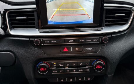 KIA cee'd III, 2019 год, 1 900 000 рублей, 2 фотография